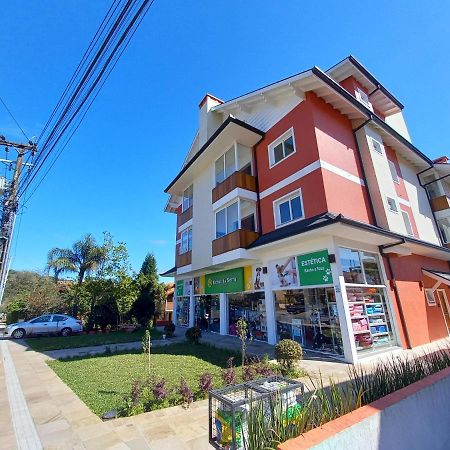 Gramado - Apartamento Aconchegante Com Lareira E Churrasqueira Esterno foto